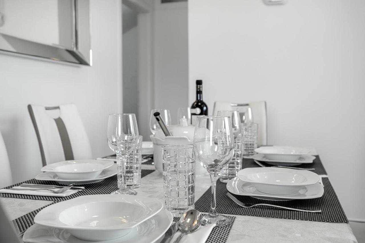 Apartments Lipic Vodice Exterior photo